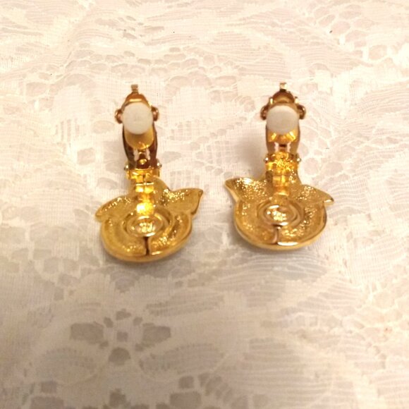 Vintage White Pearl Clear Cubic Zirconia Gold Tone Earrings Pendant - Picture 8 of 16